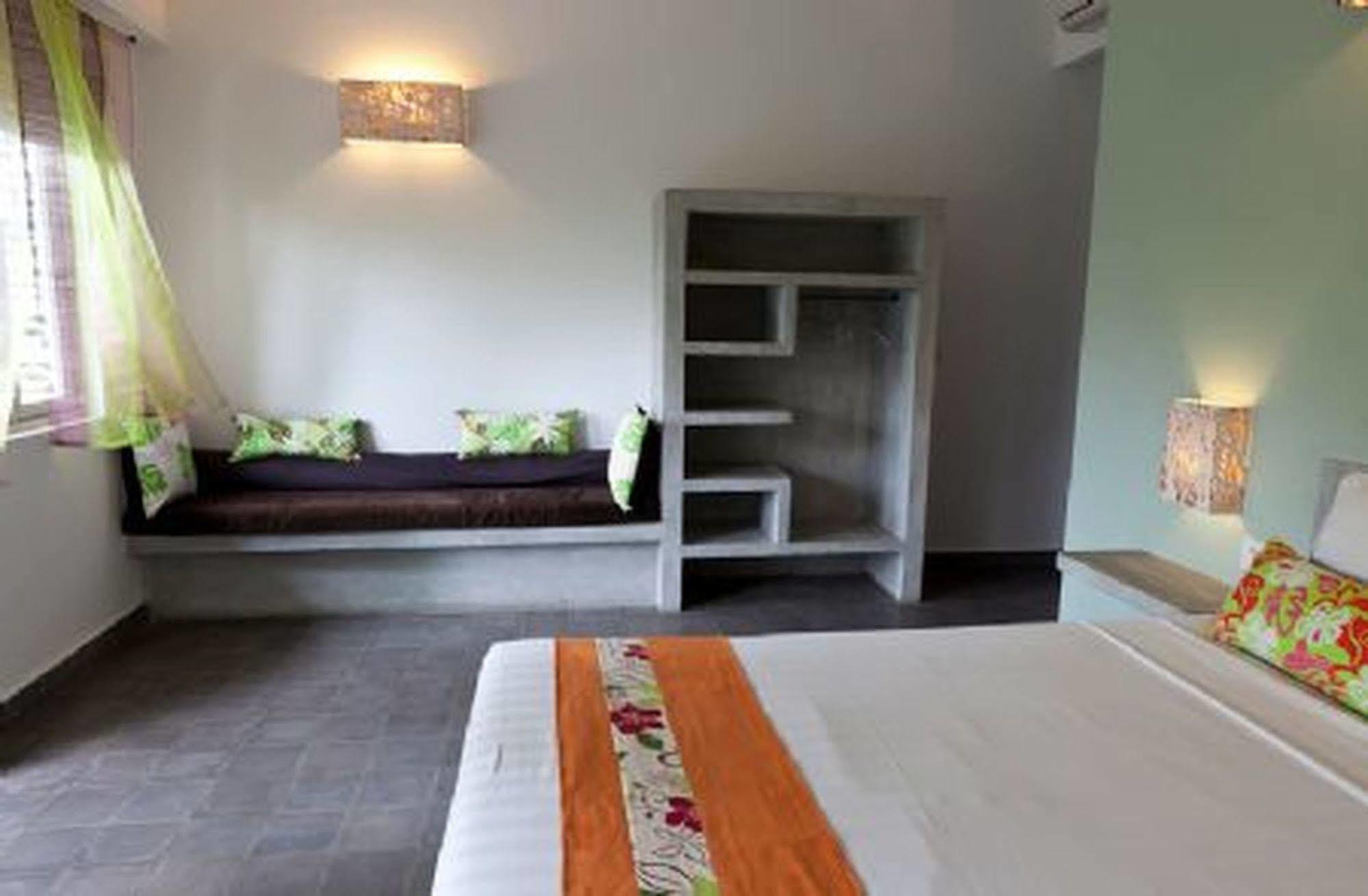 The 252 Hotel Пном Пен Екстериор снимка